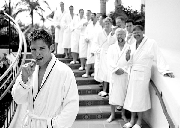 groom, groomsmen and wedding cigar photo by Jay Lawrence Goldman Photography groom, groomsmen and wedding cigar photo by Jay Lawrence Goldman Photography