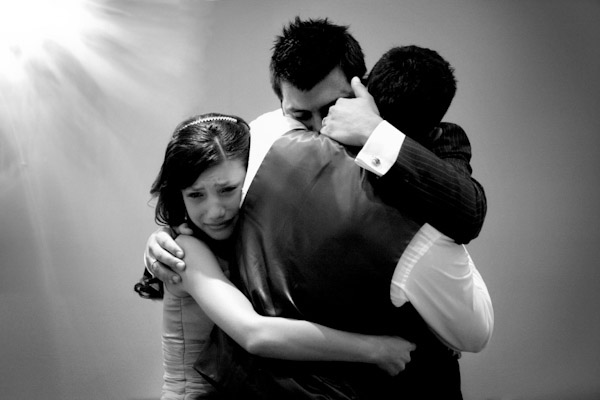 heartbreakingly sweet wedding photo by Jerry Ghionis heartbreakingly sweet wedding photo by Jerry Ghionis
