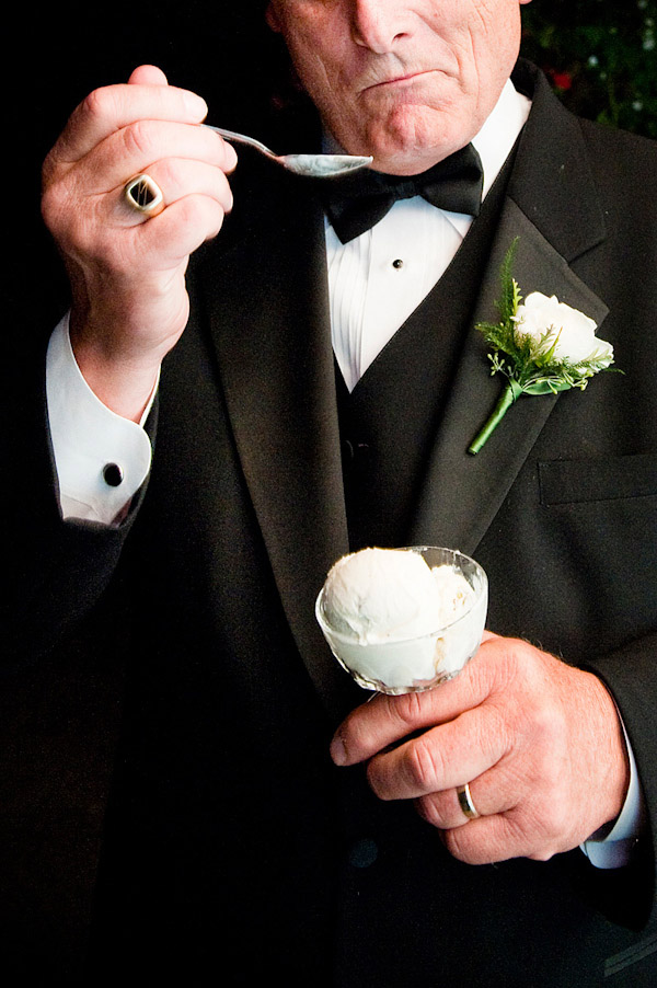 hilarious wedding photo, dad eating ice cream, image by Laurel McConnell Photography hilarious wedding photo, dad eating ice cream, image by Laurel McConnell Photography