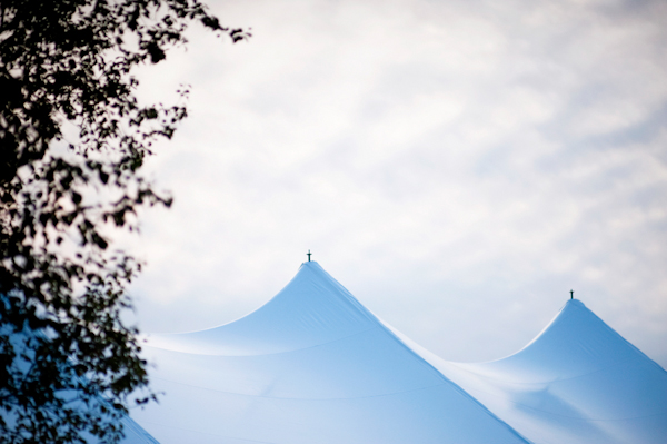 Reception tent- New England wedding - Bar Harbor Sorrento, Maine - photos by top east coast wedding photographers Justin and Mary New England wedding - Bar Harbor Sorrento, Maine - photos by top east coast wedding photographers Justin and Mary