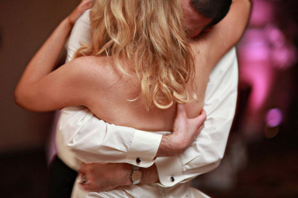 romantic and sexy wedding dance photo by Alison Conklin Photography romantic and sexy wedding dance photo by Alison Conklin Photography