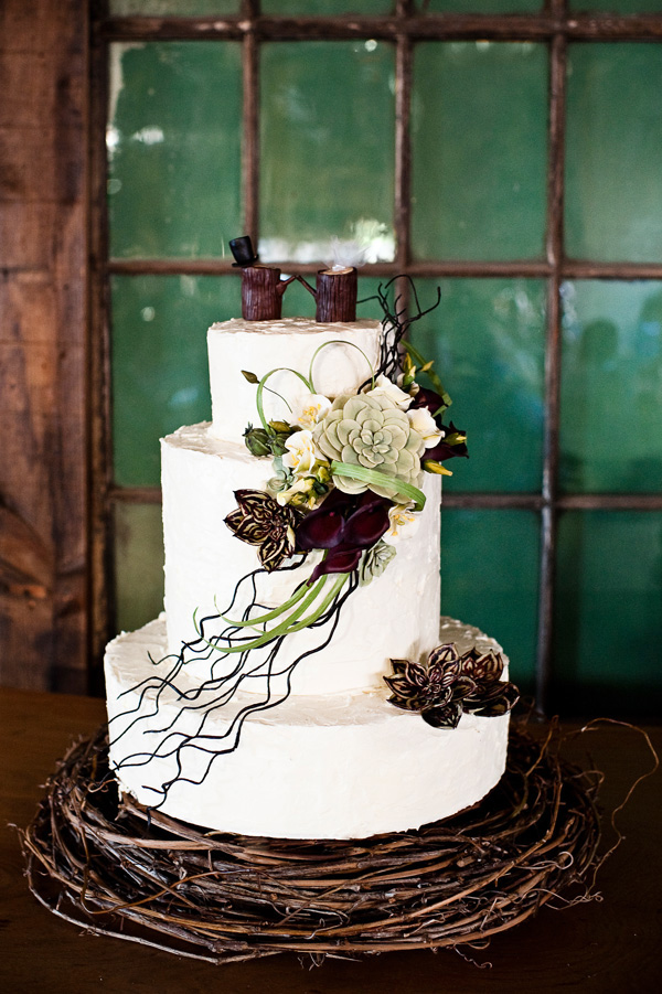 industrial motif Seattle wedding, Herban Feast Sodo Park - photos by Laurel McConnell