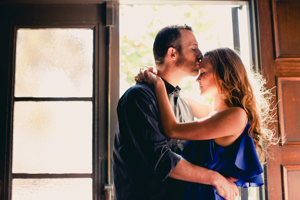 stylish outdoor engagement photo shoot by Southern California wedding photography team Anika London stylish outdoor engagement photo shoot by Southern California wedding photography team Anika London