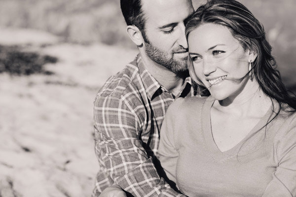 stylish outdoor engagement photo shoot by Southern California wedding photography team Anika London stylish outdoor engagement photo shoot by Southern California wedding photography team Anika London