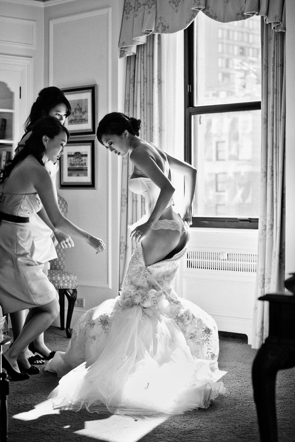 amazing wedding photo by top photographers Camille and Chadwick Bensler of Jonetsu Photography