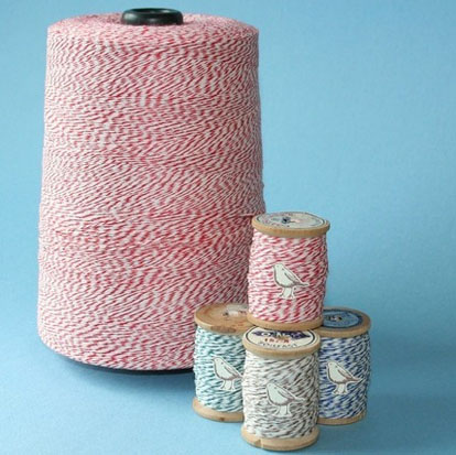Baker's twine on vintage spools from Birdhaven on Etsy.com, easy wedding favor decoration