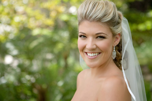 natural and beautiful wedding make-up by Lynn Switzky of Lynn's Makeup Art, image by Kristin Peele Photography