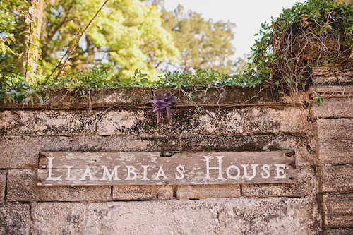 classic and romantic vintage wedding in historic Florida, photos by top Florida wedding photographers La Dolce Vita | junebugweddings.com classic and romantic vintage wedding in historic Florida, photos by top Florida wedding photographers La Dolce Vita | junebugweddings.com