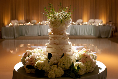 beautiful wedding in Newport Beach with photos by John and Joseph Photography | junebugweddings.com beautiful wedding in Newport Beach with photos by John and Joseph Photography | junebugweddings.com