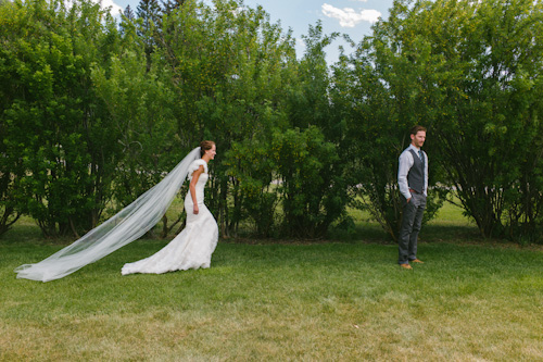 Country wedding in Big Sky, Montana, photos by Hardy Klahold Photography | junebugweddings.com