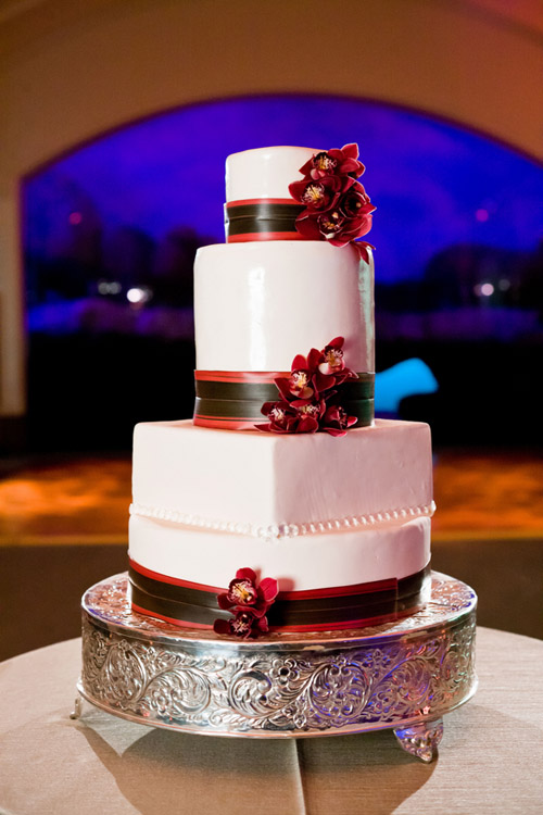 California Academy of Sciences Wedding - photos by Cliff Brunk Photograpy | Junebug Weddings California Academy of Sciences Wedding - photos by Cliff Brunk Photograpy | Junebug Weddings