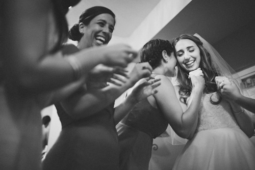 Best of the Best 2012 Honorable Mention wedding photo by AGAiMAGES | junebugweddings.com Best of the Best 2012 Honorable Mention wedding photo by AGAiMAGES | junebugweddings.com