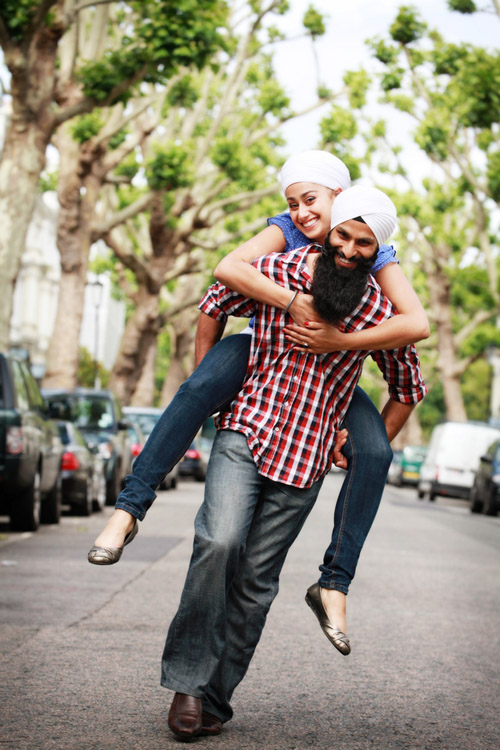 Downtown London Engagement Shoot from Chris + Lynn | Junebug Weddings Downtown London Engagement Shoot from Chris + Lynn | Junebug Weddings