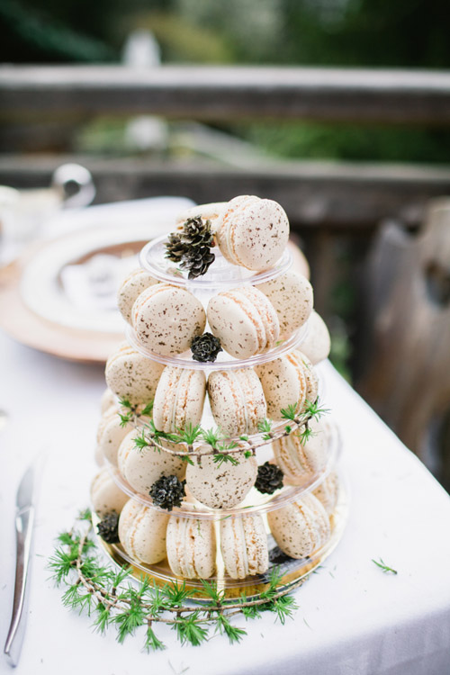 winter wedding inspiration in the Swiss Alps from Smetona Photo and Haute Weddings | via junebugweddings.com winter wedding inspiration in the Swiss Alps from Smetona Photo and Haute Weddings | via junebugweddings.com