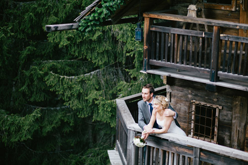 winter wedding inspiration in the Swiss Alps from Smetona Photo and Haute Weddings | via junebugweddings.com winter wedding inspiration in the Swiss Alps from Smetona Photo and Haute Weddings | via junebugweddings.com