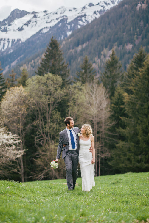 winter wedding inspiration in the Swiss Alps from Smetona Photo and Haute Weddings | via junebugweddings.com winter wedding inspiration in the Swiss Alps from Smetona Photo and Haute Weddings | via junebugweddings.com