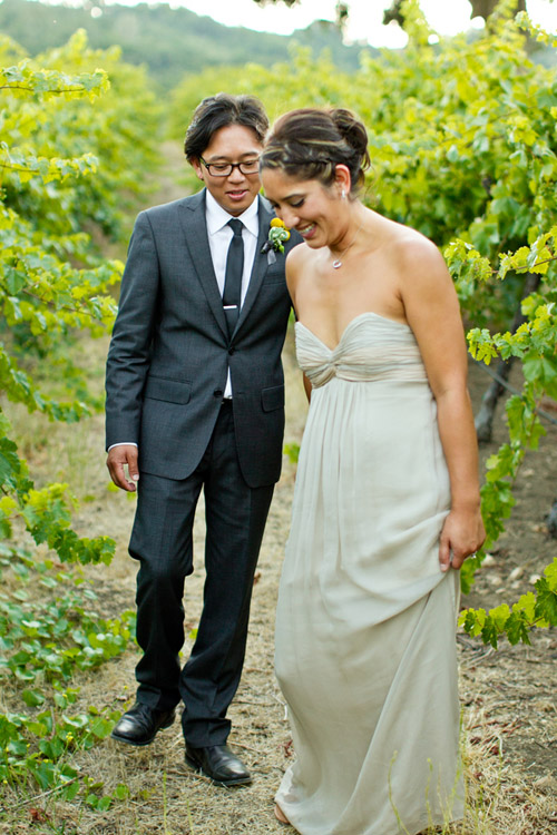 Elegant Yellow Wedding at HammerSky Vineyards - photos by Mike Larson | Junebug Weddings