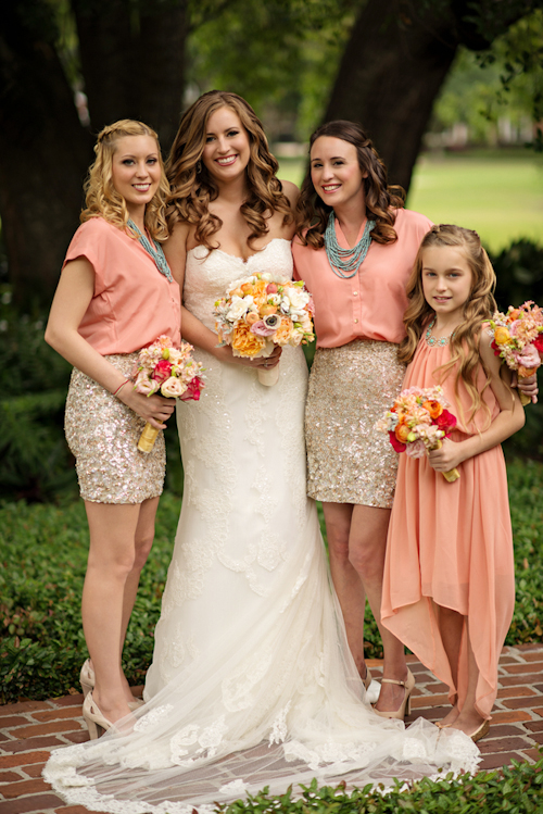 coral, gold, and grey wedding at Casa Feliz in Florida, photos by Kristen Weaver Photography | via junebugweddings.com