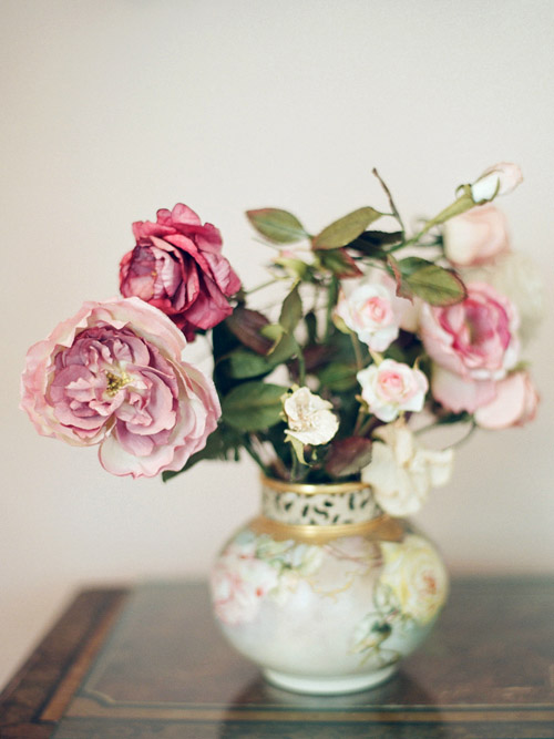 romantic wedding photos by Elizabeth Messina of Kiss the Groom | via junebugweddings.com romantic wedding photos by Elizabeth Messina of Kiss the Groom | via junebugweddings.com