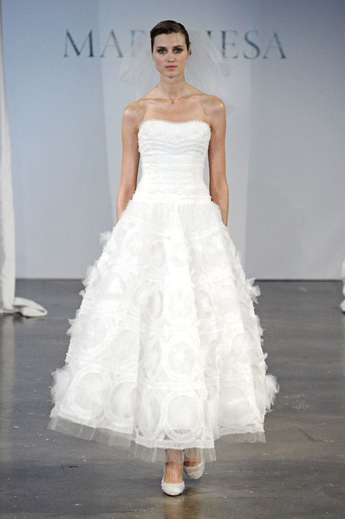 Marchesa wedding dress from the Spring 2014 bridal collection | via junebugweddings.com Marchesa wedding dress from the Spring 2014 bridal collection | via junebugweddings.com