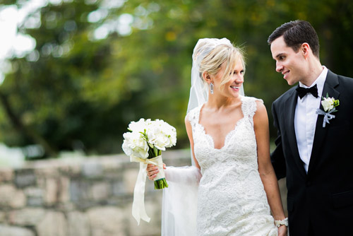 navy and orange nautical style wedding in Connecticut by Sarah Tew Photography | via junebugweddings.com navy and orange nautical style wedding in Connecticut by Sarah Tew Photography | via junebugweddings.com