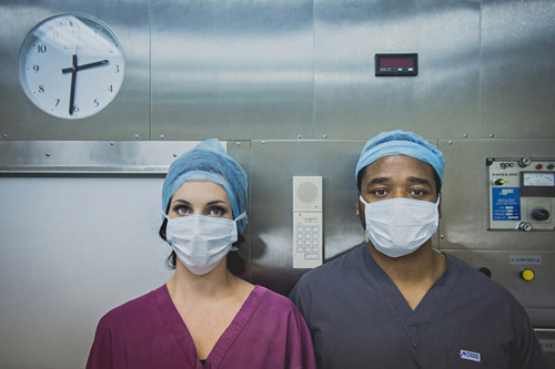 Doctor's engagement photos in an operating room, by Jacki Bruniquel | junebugweddings.com Doctor's engagement photos in an operating room, by Jacki Bruniquel | junebugweddings.com