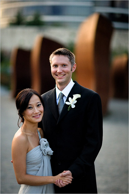 Bradley Hanson Photography, modern wedding at the Olympic Sculpture Park, Downtown Seattle