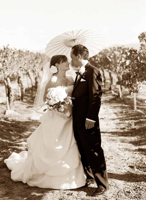romantic fall vineyard wedding at the Ponte Family Estate Winery in Temecula, CA, photos by Ulrica Wihlborg