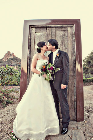 photos by: Joy Marie Photography - Saddlerock Ranch, Malibu, CA wedding