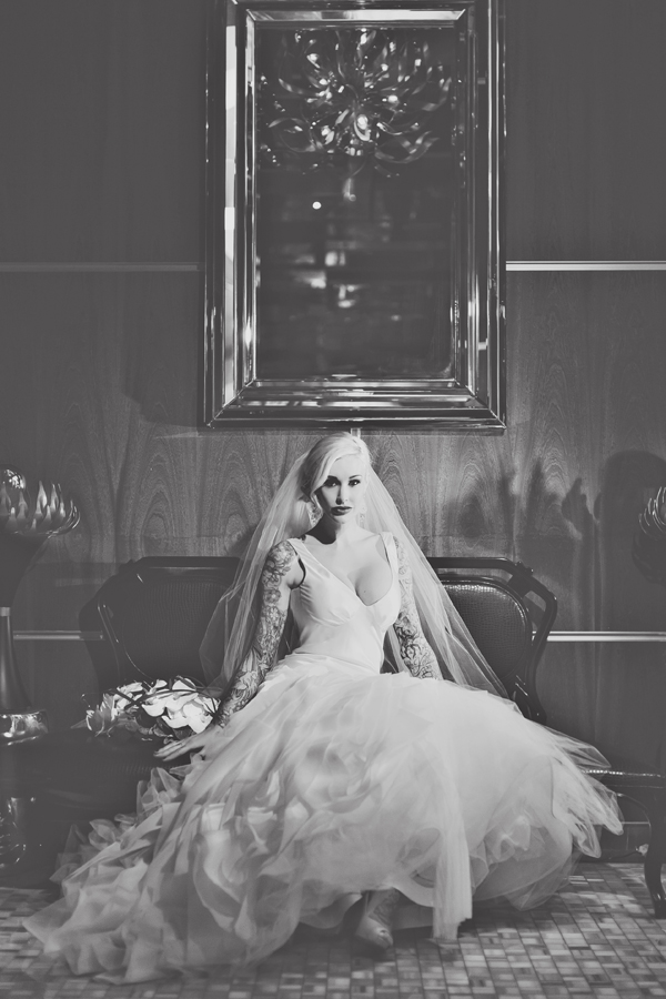 fierce bridal style inspiration shoot from Andrea Eppolito Events with photos by Adam Trujillo | via junebugweddings.com (8)