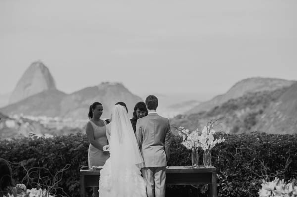 breathtaking outdoor wedding in Brazil ceremony, photo by Marina Lomar | via junebugweddings.com