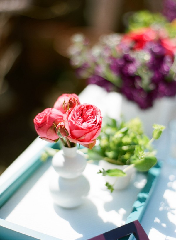 teal and pink table scape