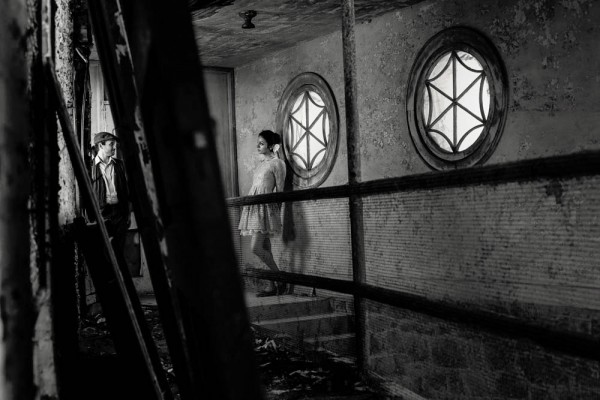 Tim-Burton-Engagement-EyeWonder-Photography-14