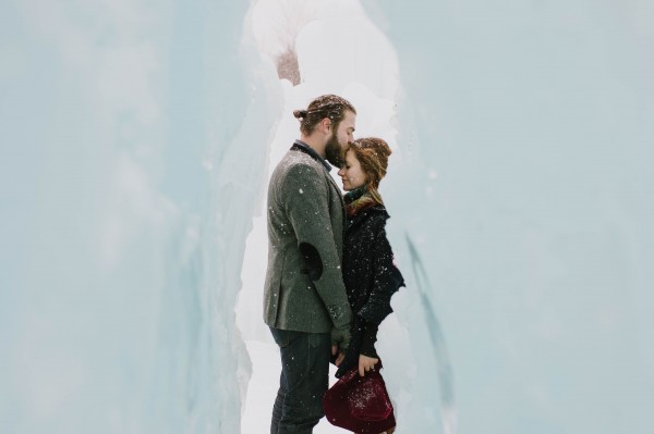 Snowy-Couple-Session-Ice-Castles-New-Hampshire-Darling-Photography (10 of 20)
