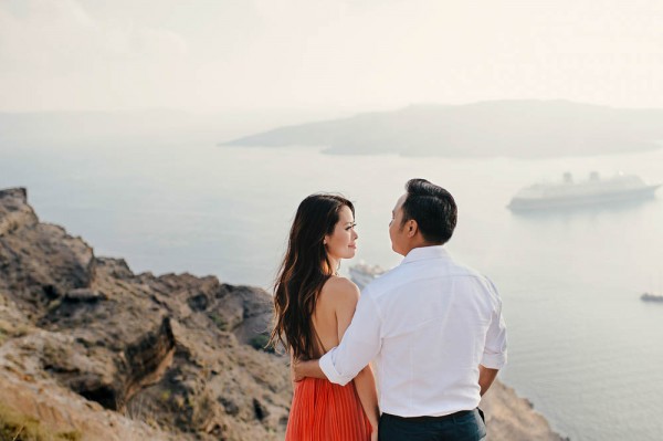 Breathtaking-Santorini-Engagement-Les-Anagnou-Photographers (2 of 18)