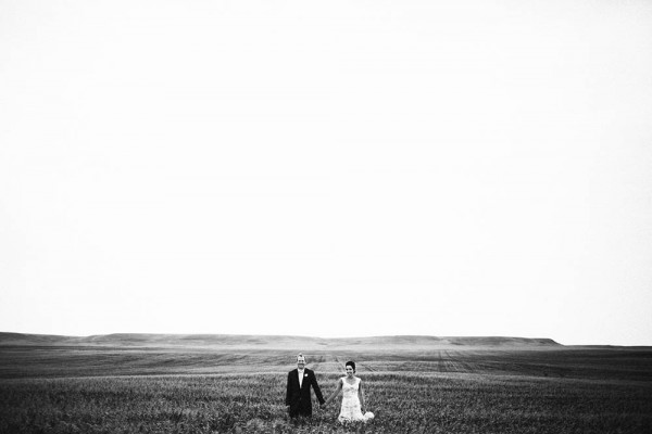Lace-and-Burlap-Wedding-in-North-Dakota (19 of 33)