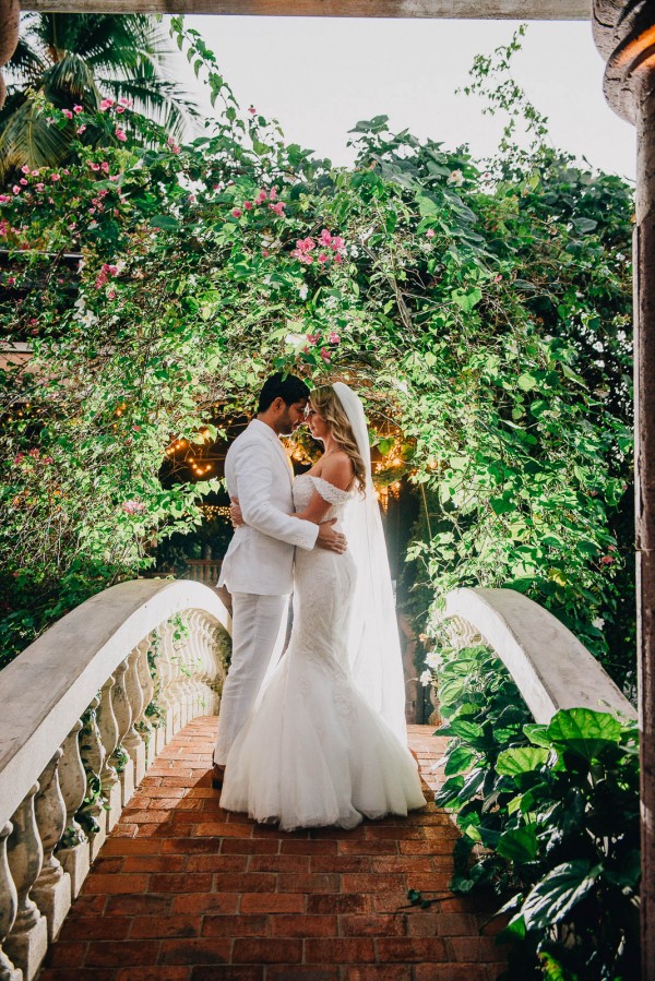 Romantic-Puerto-Rican-Wedding-Hacienda-Siesta-Alegre-Evan-Rich (31 of 47)