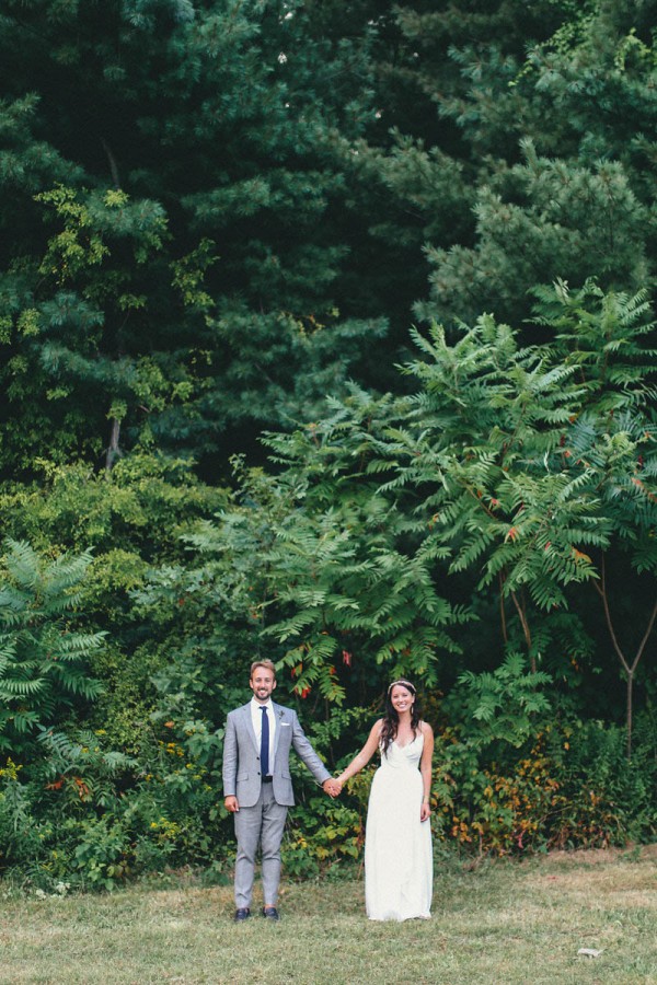 Casual Backyard Wedding In Massachusetts Junebug Weddings