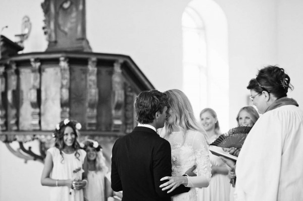 Delightful-Intimate-Wedding-Sweden-Sara-Norrehed (21 of 31)