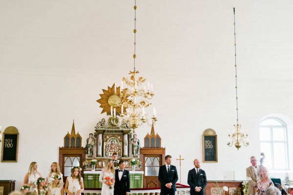 Delightful-Intimate-Wedding-Sweden-Sara-Norrehed (23 of 31)