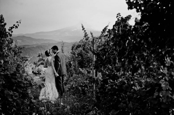 Farm-Inspired-Wedding-Gorge-Crest-Vineyards-MoscaStudio (16 of 25)
