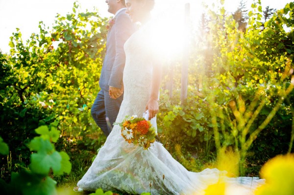 Farm-Inspired-Wedding-Gorge-Crest-Vineyards-MoscaStudio (18 of 25)
