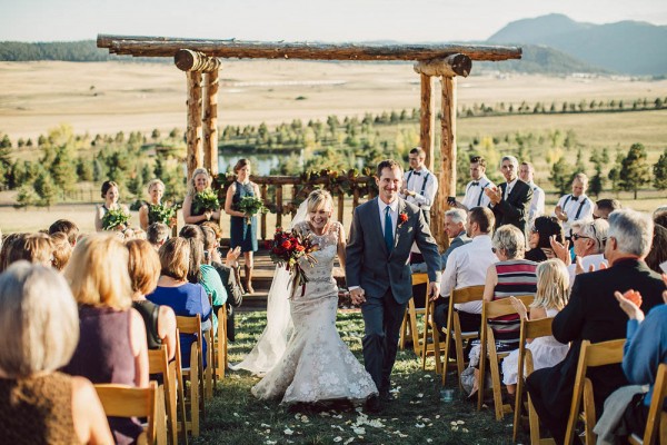 Lovely-Natural-Wedding-at-Spruce-Mountain-Ranch (23 of 40)