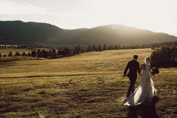 Lovely-Natural-Wedding-at-Spruce-Mountain-Ranch (24 of 40)