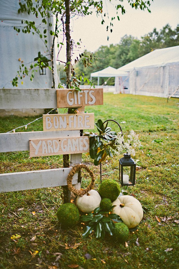 Natural-Modern-Backyard-Wedding-Virginia-Danielle-Real-Photography (28 of 34)