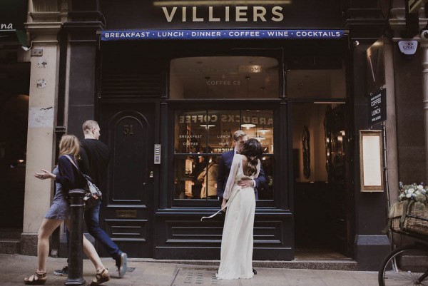 Downtown-London-Destination-Wedding-Inspiration-Linen-Silk-Weddings (25 of 25)