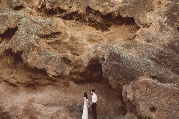 Gold-Accented-Wedding-in-Tonto-National-Forest (14 of 30)