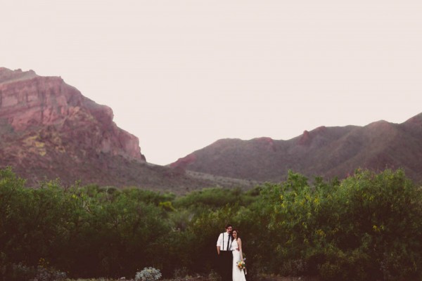 Gold-Accented-Wedding-in-Tonto-National-Forest (20 of 30)