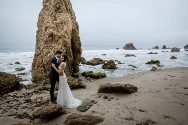 Post-Wedding-Shoot-on-the-Beach-at-Sunrise-Jeff-Plus-Amber (10 of 20)