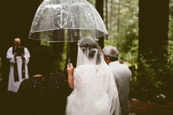 Rainy-Forest-Wedding-at-Stones-and-Flowers-Retreat-Andria-Lindquist (21 of 34)